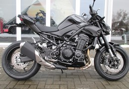 Neumotorrad Kawasaki Z900