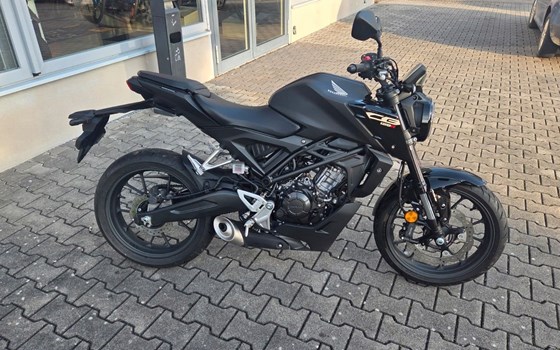 Gebrauchtmotorrad Honda CB125R - Bild 3