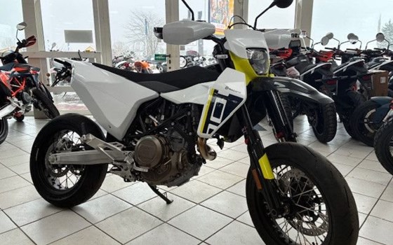 Neufahrzeug Husqvarna 701 Supermoto - Bild 1