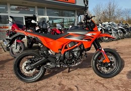 Neumotorrad KTM 390 SMC R