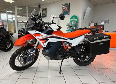 NEUFAHRZEUG KTM 890 Adventure R