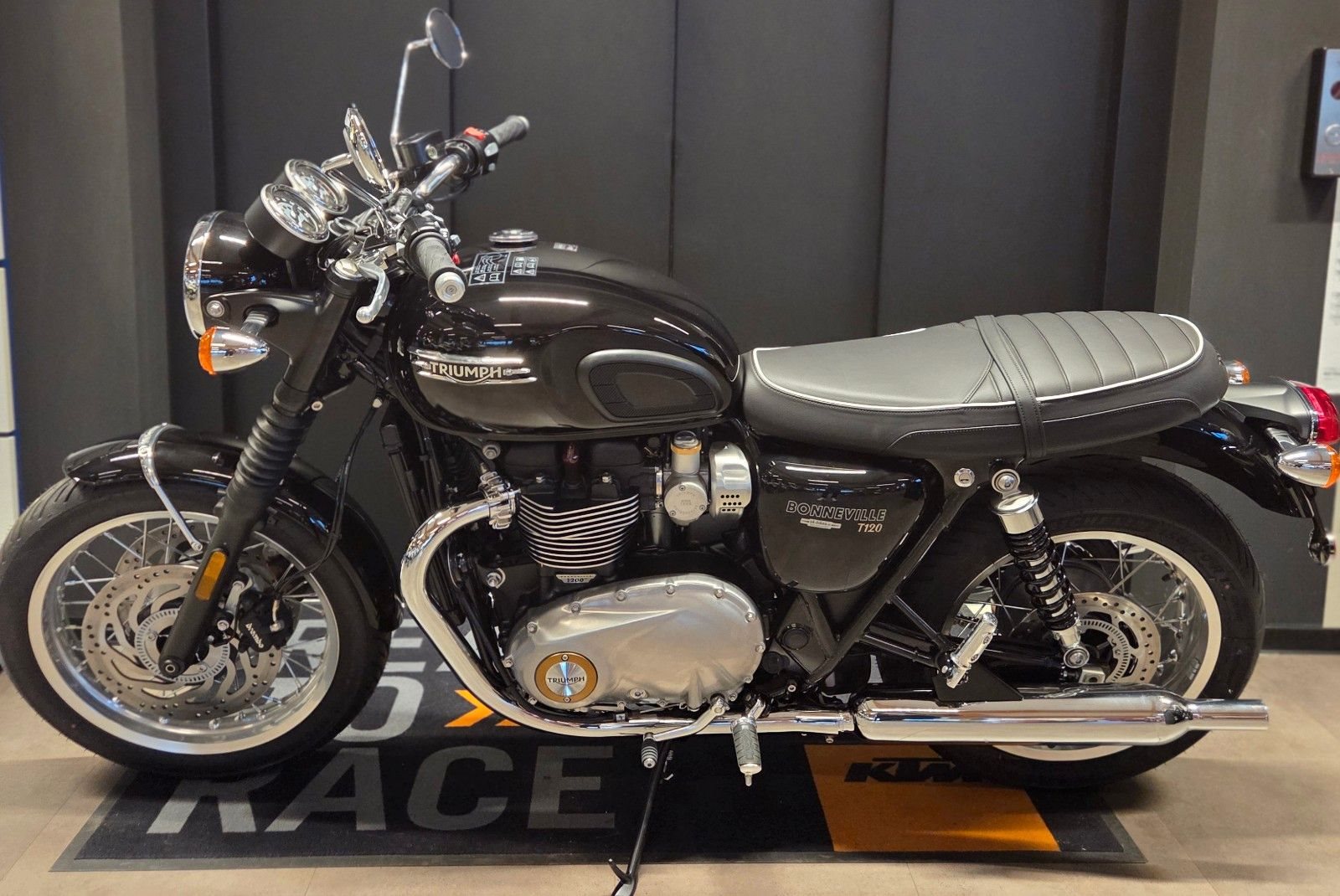 Triumph Bonneville T120