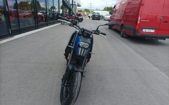 Neufahrzeug Peugeot PM-01 125 - Bild 11