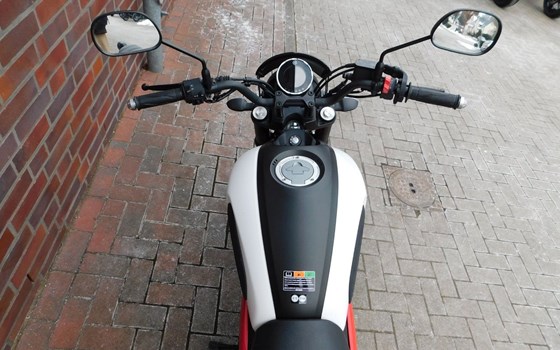 Gebrauchtmotorrad Yamaha XSR125 - Bild 9