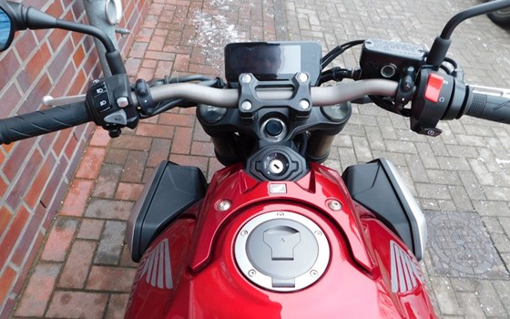 Gebrauchtmotorrad Honda CB650R - Bild 12