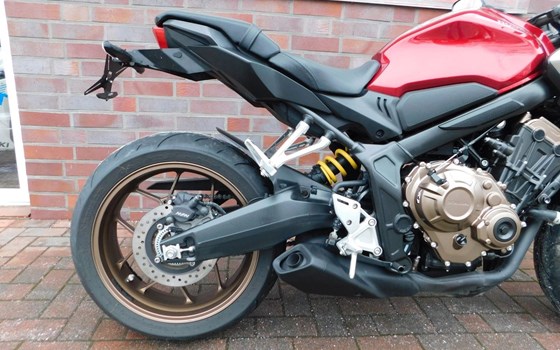Gebrauchtmotorrad Honda CB650R - Bild 13
