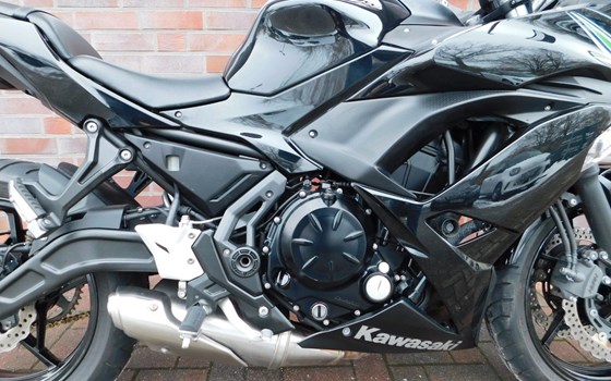 Gebrauchtmotorrad Kawasaki Ninja 650 - Bild 18