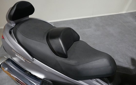 Gebrauchtmotorrad Suzuki Burgman 650 Executive - Bild 5