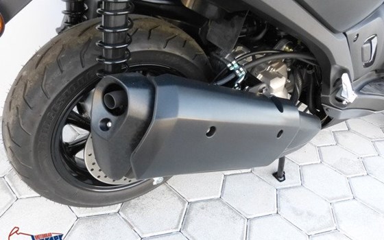 Gebrauchtmotorrad Yamaha Tricity 300 - Bild 4