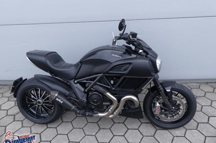 Ducati Diavel 1200 Dark