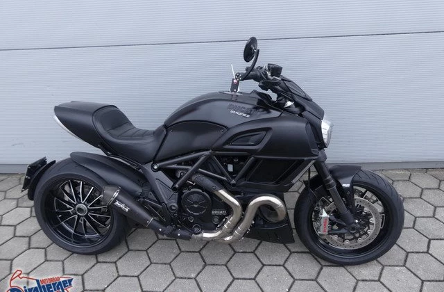 Ducati Diavel 1200 Dark