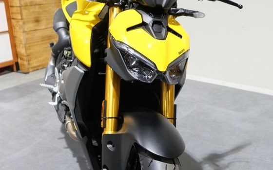 Neufahrzeug Ducati Streetfighter V2 S - Bild 4