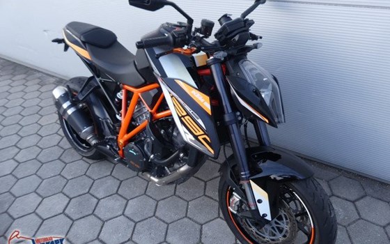 Gebrauchtmotorrad KTM 1290 Super Duke RR - Bild 2