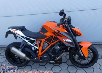 GEBRAUCHTE KTM 1290 Super Duke R