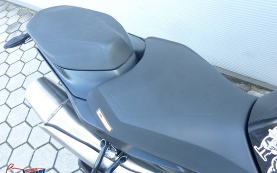 Gebrauchtmotorrad KTM 890 Duke - Bild 4