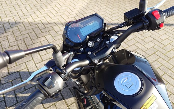 Gebrauchtmotorrad Benelli TnT 125 - Bild 11