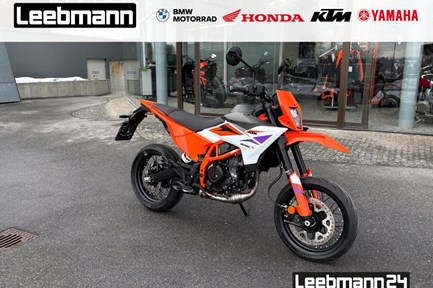 KTM 390 SMC R