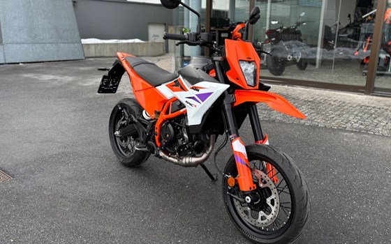 Neufahrzeug KTM 390 SMC R - Bild 3