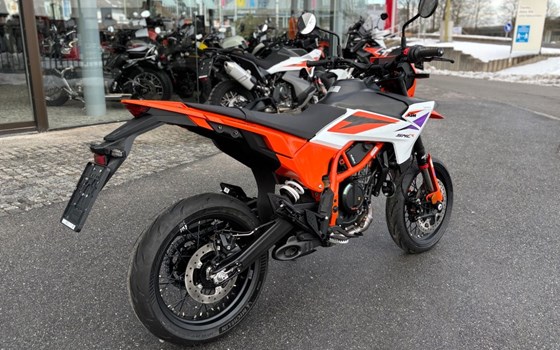 Neufahrzeug KTM 390 SMC R - Bild 7