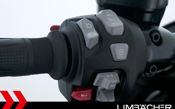 Gebrauchtmotorrad Triumph Rocket 3 Storm R - Bild 13