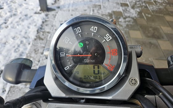 Gebrauchtmotorrad Yamaha MT-01 - Bild 3