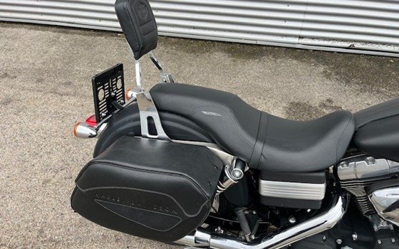 Gebrauchtmotorrad Harley-Davidson Dyna Street Bob FXDB - Bild 6