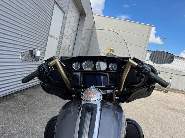 Harley-Davidson Touring Electra Glide Ultra Limited FLHTK (Charcoal Pearl/Vivid Black/Gold) - Bild 13