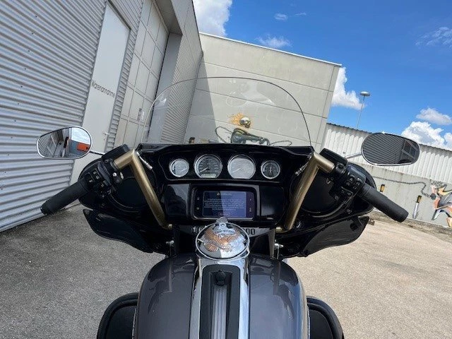 Harley-Davidson Touring Electra Glide Ultra Limited FLHTK (Charcoal Pearl/Vivid Black/Gold) - Bild 14