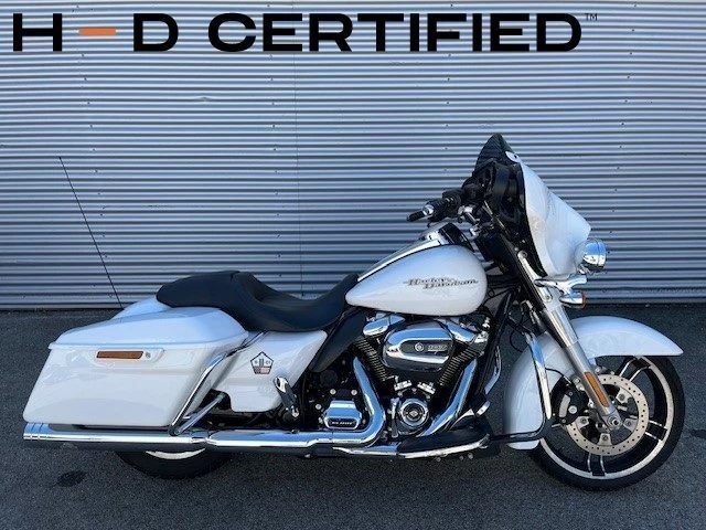 Harley-Davidson Touring Street Glide Special FLHXS (Crushed Ice Pearl) - Bild 2