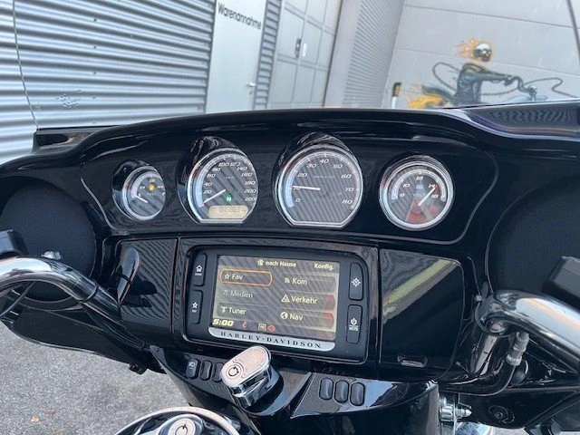 Harley-Davidson Touring Electra Glide Ultra Limited FLHTK (Black Quartz Metallic) - Bild 13