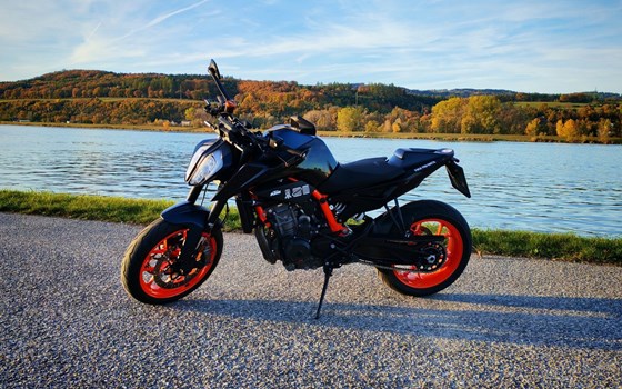 Gebrauchtmotorrad KTM 890 Duke R - Bild 1