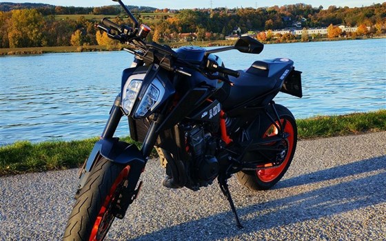 Gebrauchtmotorrad KTM 890 Duke R - Bild 4