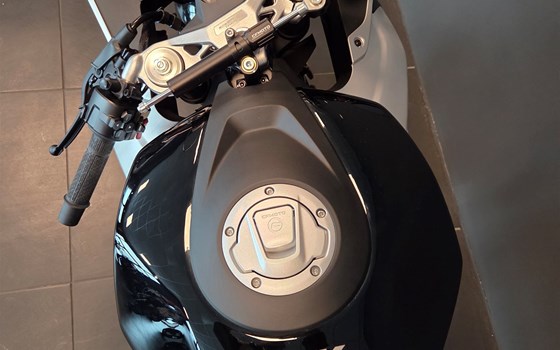 Neufahrzeug CFMOTO 675SR-R - Bild 7