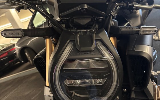 Gebrauchtmotorrad Honda CB650R E-Clutch - Bild 11