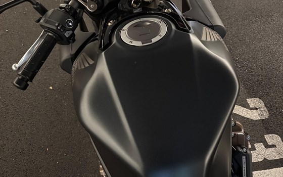 Gebrauchtmotorrad Honda CB650R E-Clutch - Bild 17