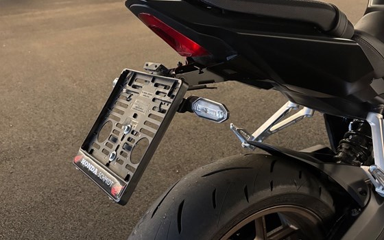 Gebrauchtmotorrad Honda CB650R E-Clutch - Bild 9