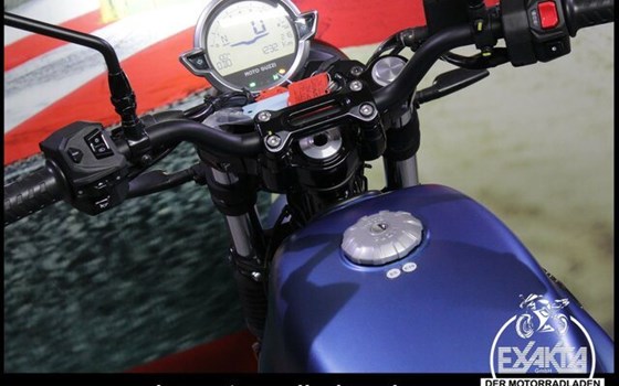 Gebrauchtmotorrad Moto Guzzi V7 Stone - Bild 10