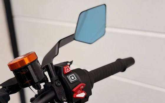 Gebrauchtmotorrad KTM 1390 Super Duke R - Bild 27