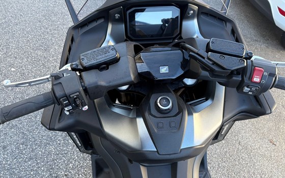 Gebrauchtmotorrad Honda Forza 750 - Bild 2