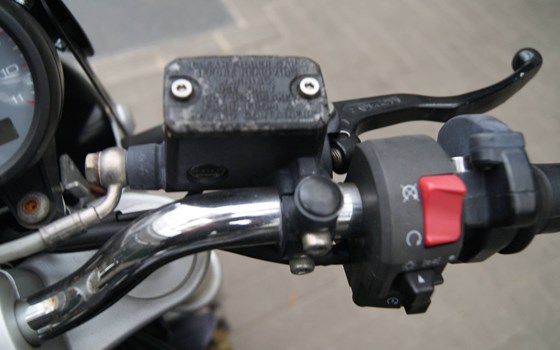 Gebrauchtmotorrad Ducati Monster 620 Dark - Bild 10