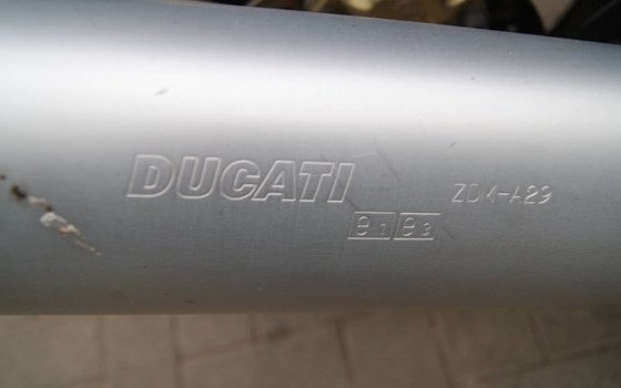 Gebrauchtmotorrad Ducati Monster 620 Dark - Bild 8