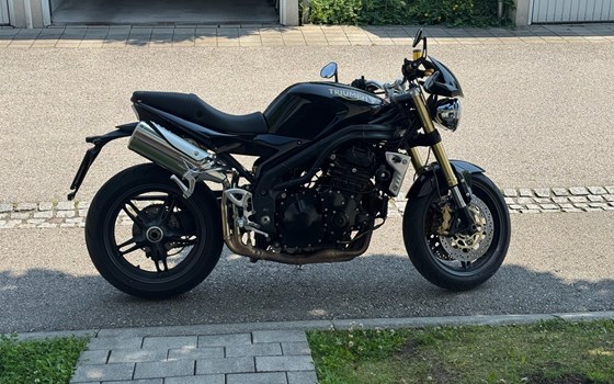 Gebrauchtmotorrad Triumph Speed Triple 1050 - Bild 7