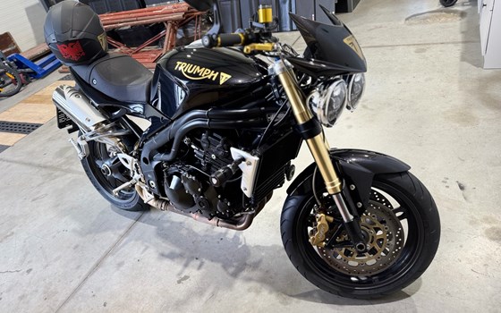 Gebrauchtmotorrad Triumph Speed Triple 1050 - Bild 8