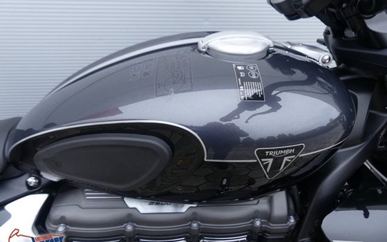Gebrauchtmotorrad Triumph Rocket 3 Storm GT - Bild 3