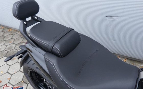 Gebrauchtmotorrad Triumph Rocket 3 Storm GT - Bild 5