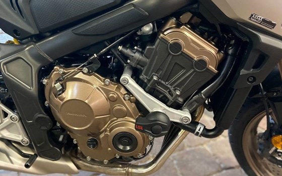 Gebrauchtmotorrad Honda CB650R - Bild 3