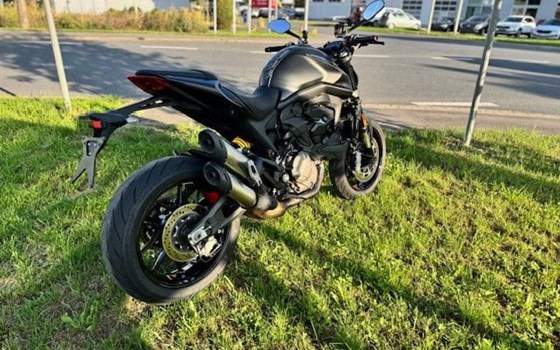 Gebrauchtmotorrad Ducati Monster 1000 Dark - Bild 8