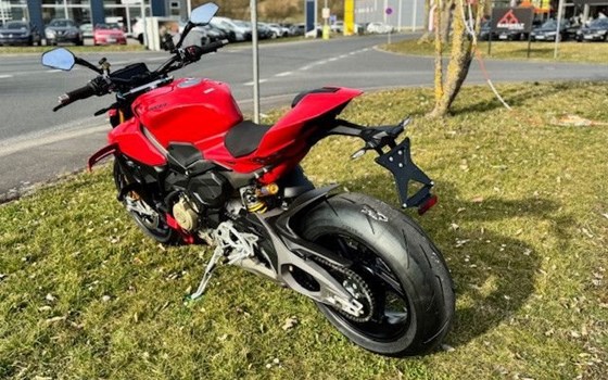 Gebrauchtmotorrad Ducati Streetfighter V4 S - Bild 12