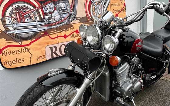 Gebrauchtmotorrad Honda VT 600 C Shadow - Bild 4