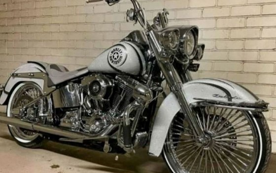 Gebrauchtmotorrad Harley-Davidson Softail Deluxe FLSTN - Bild 2